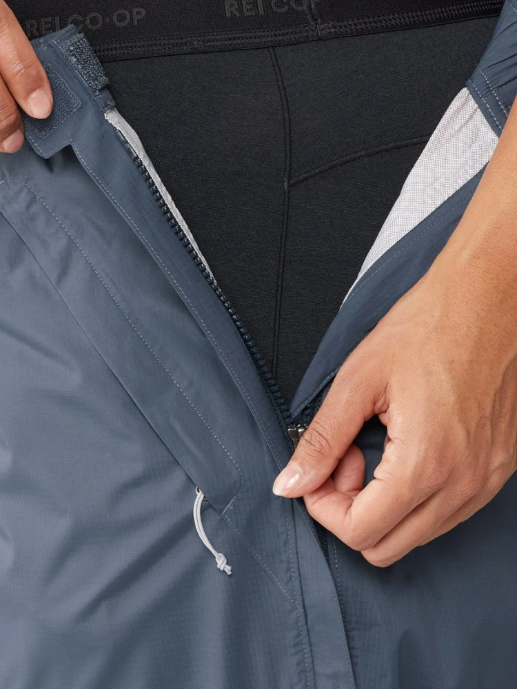 REI Co-op Rainier Full-Zip Rain Pants - Women's Plus Sizes 6 REI Co-op Rainier Full-Zip Rain Pants - Women's Plus Sizes - Image 6