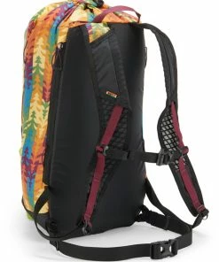 REI Co-op Flash 18 Pack - Pride Graphic Edition -REI CO-OP Sale 0df8a2b3 4822 41c7 970c 94e22fdee7ab