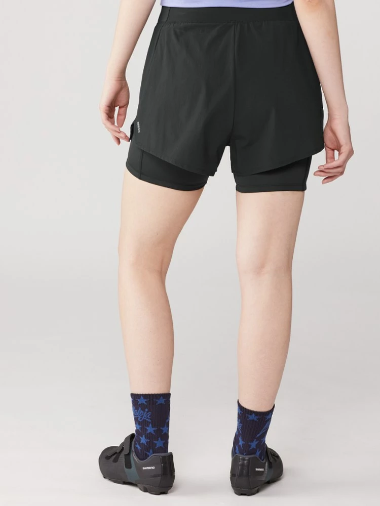 REI Co-op Junction 2-in-1 Double Bike Shorts - Women's 3 REI Co-op Junction 2-in-1 Double Bike Shorts - Women's - Image 3