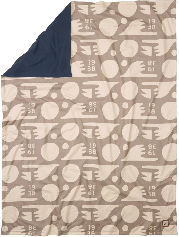 REI Co-op Flannel/Fleece Blanket 1 REI Co-op Flannel/Fleece Blanket