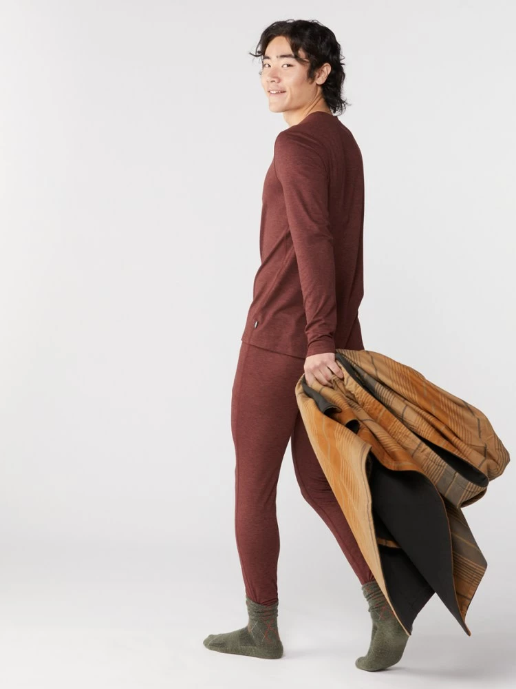 REI Co-op Midweight Long-Sleeve Base Layer - Men's 4 REI Co-op Midweight Long-Sleeve Base Layer - Men's - Image 4