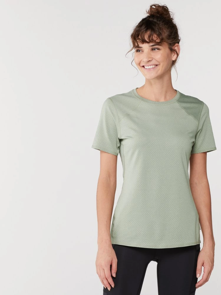 REI Co-op Lightweight Base Layer Crew Top - Women's 2 REI Co-op Lightweight Base Layer Crew Top - Women's - Image 2