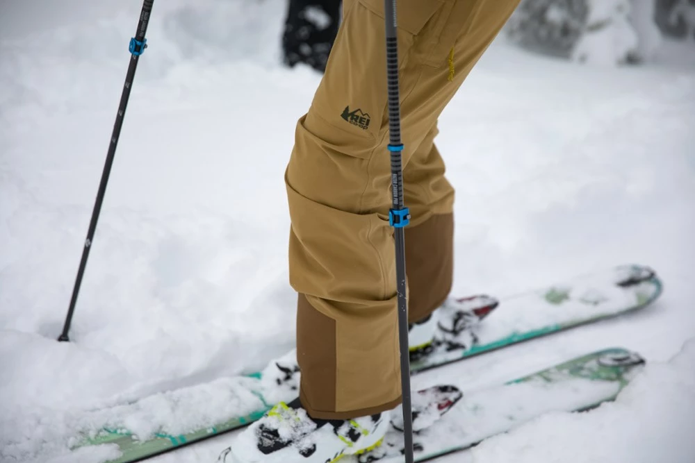 REI Co-op First Chair GTX Bib Snow Pants - Women's 15 REI Co-op First Chair GTX Bib Snow Pants - Women's - Image 15