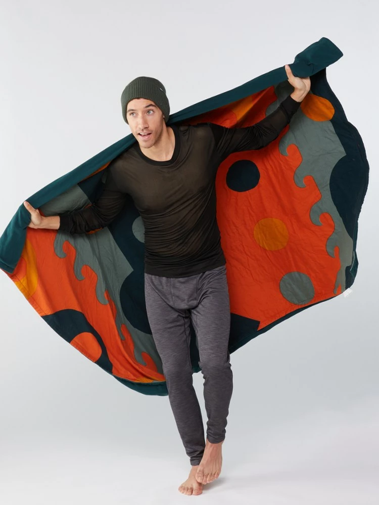 REI Co-op Silk Long Underwear Crew Shirt - Men's 4 REI Co-op Silk Long Underwear Crew Shirt - Men's - Image 4