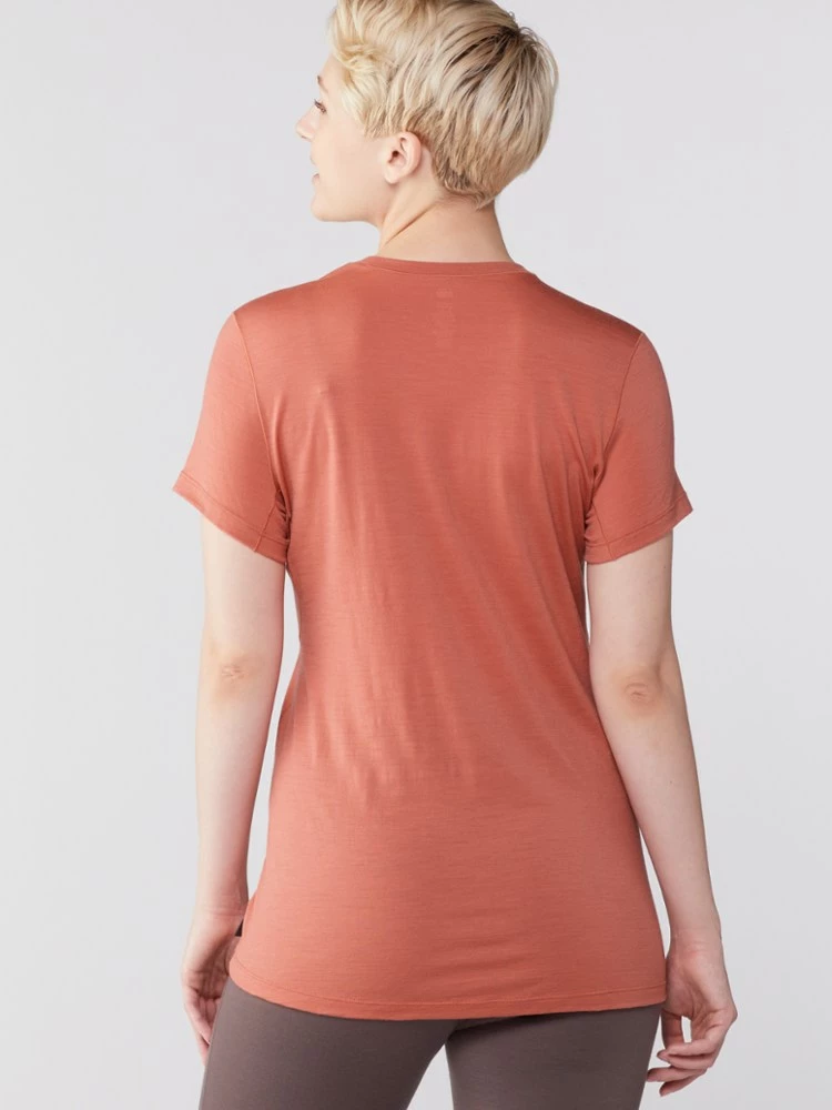 REI Co-op Merino 185 Base Layer Top - Women's 3 REI Co-op Merino 185 Base Layer Top - Women's - Image 3