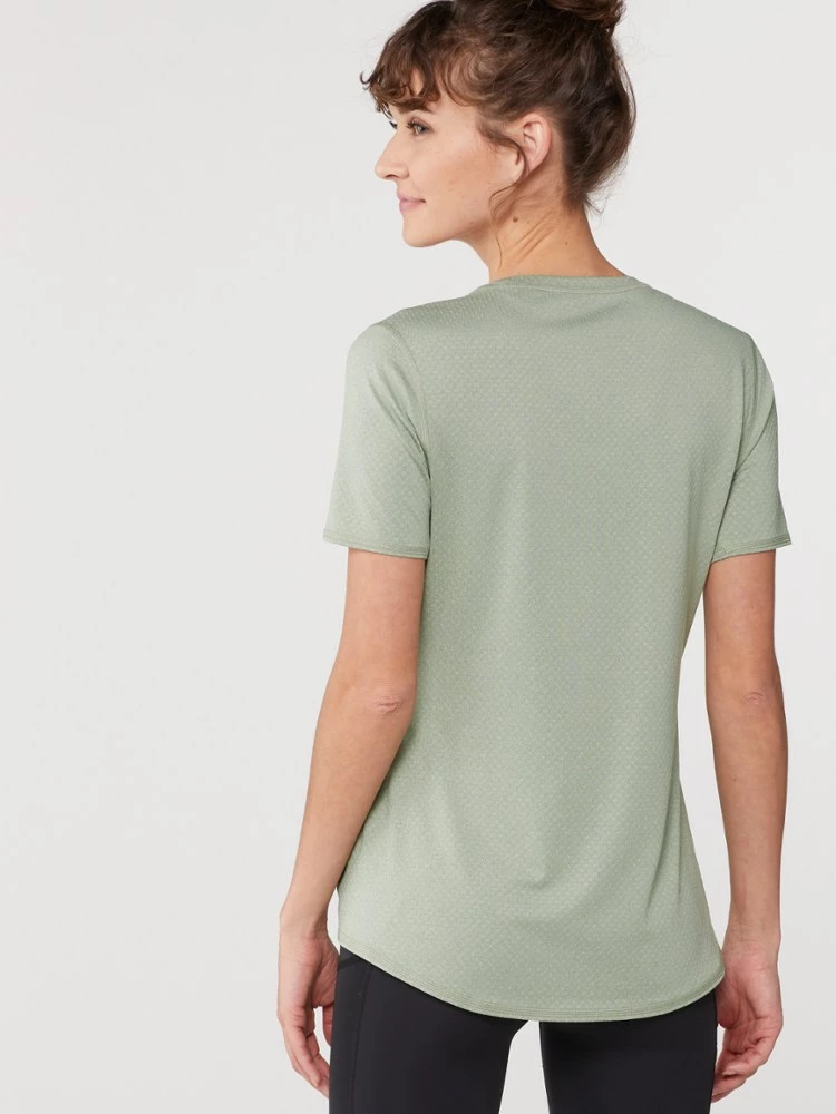 REI Co-op Lightweight Base Layer Crew Top - Women's 3 REI Co-op Lightweight Base Layer Crew Top - Women's - Image 3