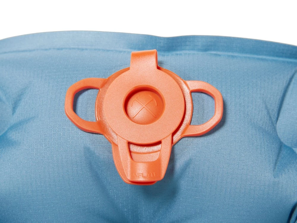 REI Co-op Helix Insulated Air Sleeping Pad 3 REI Co-op Helix Insulated Air Sleeping Pad - Image 3