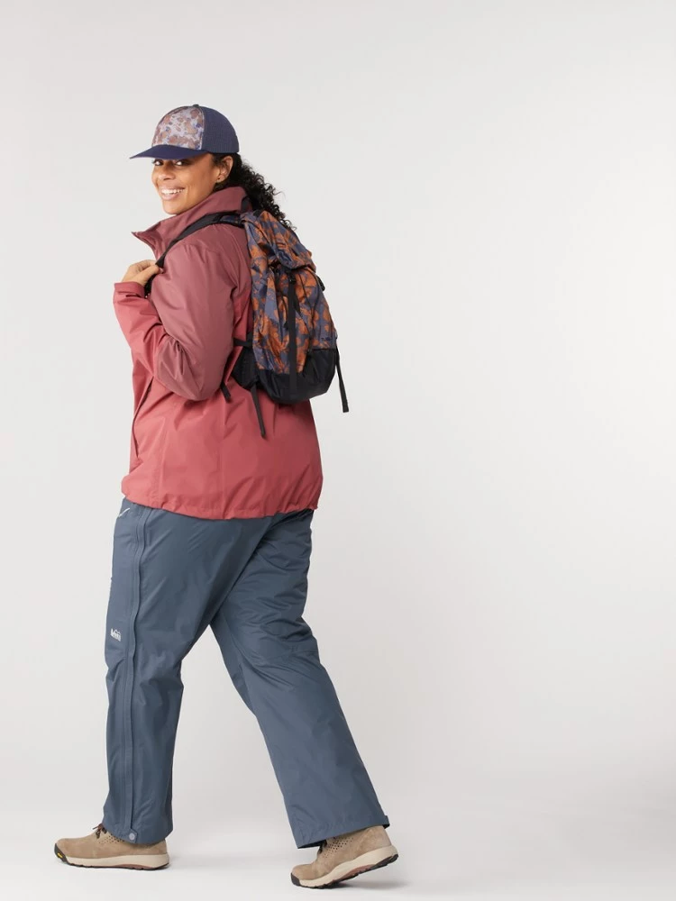 REI Co-op Rainier Full-Zip Rain Pants - Women's Plus Sizes 4 REI Co-op Rainier Full-Zip Rain Pants - Women's Plus Sizes - Image 4