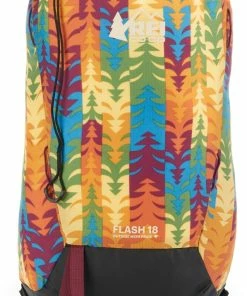 REI Co-op Flash 18 Pack - Pride Graphic Edition -REI CO-OP Sale f8b2824e 83df 4419 a529 02ca255cbb4d