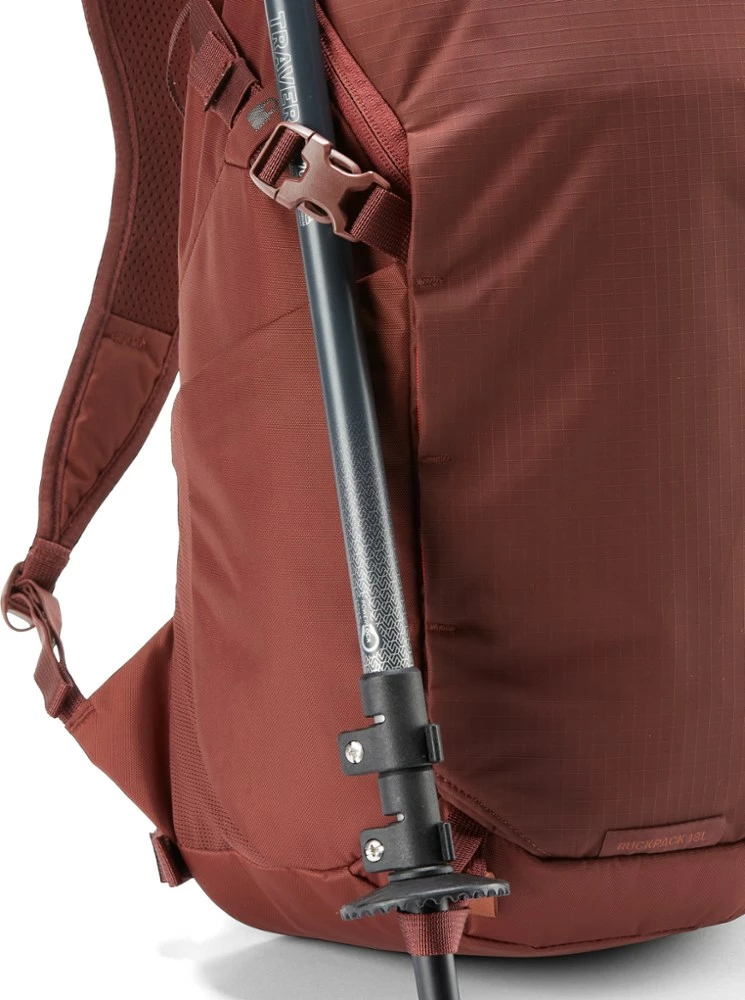 REI Co-op Ruckpack 18 Recycled Daypack 10 REI Co-op Ruckpack 18 Recycled Daypack - Image 10